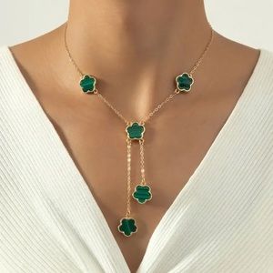Green clover necklace Y shaped gold tone hypoallergenic material St Patrick’s!